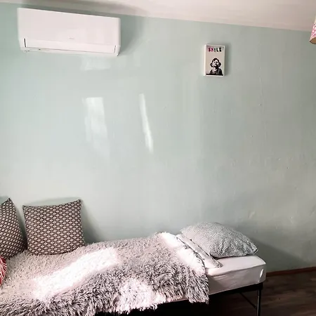 Julesence Apartment