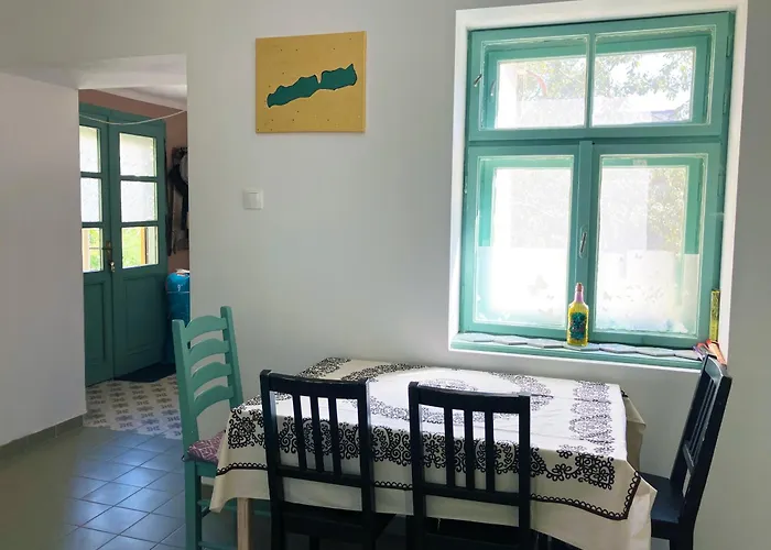 Apartament Julesence Lesencetomaj