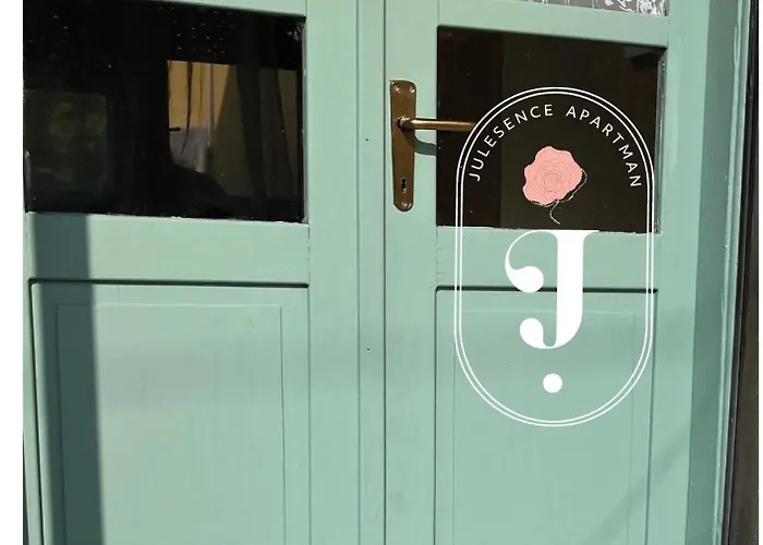 Julesence Apartament *
