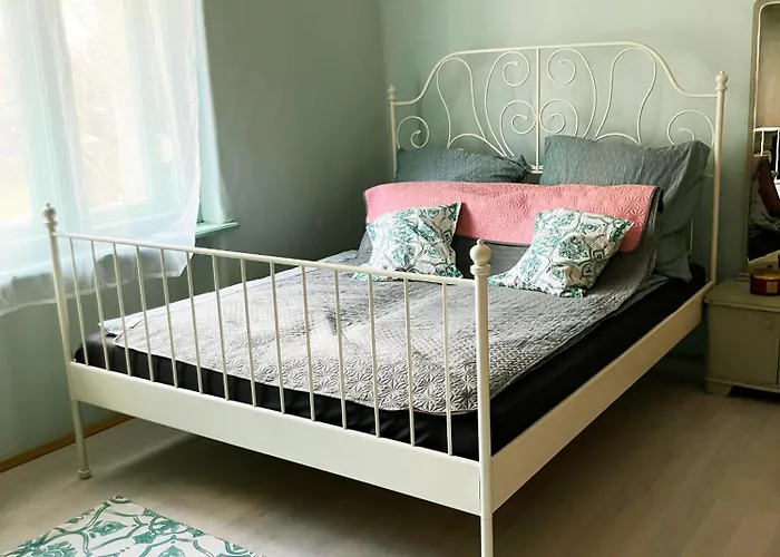 Julesence Apartament Lesencetomaj